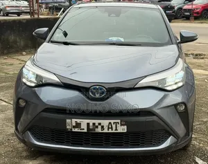 Toyota C-HR 2021 Gris