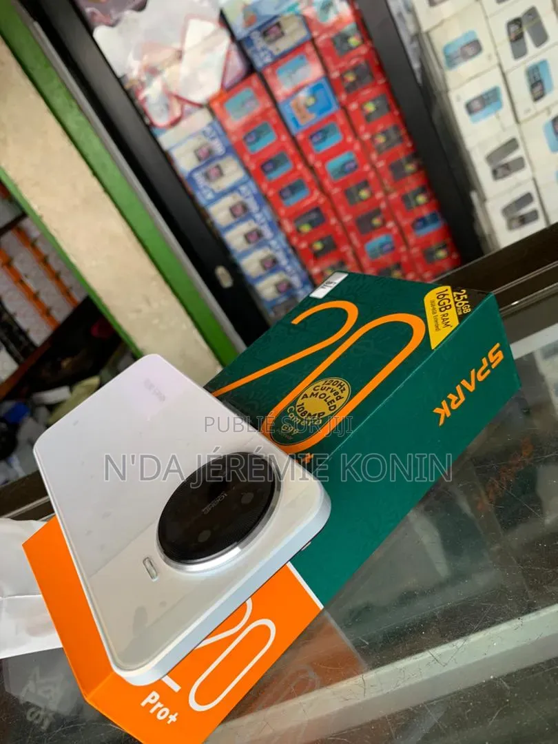 Nouveau Tecno Spark 20 Pro Plus 256 GB Blanc