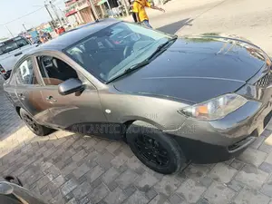 Mazda 3 Sedan 2005 Gris