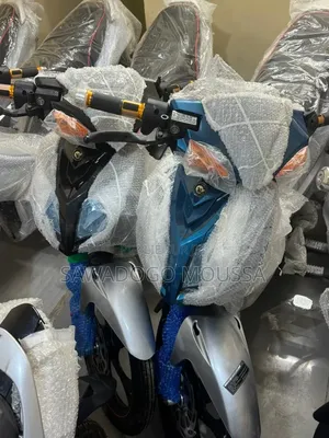 Nouveau KTM Duke 125 2025 Bleu