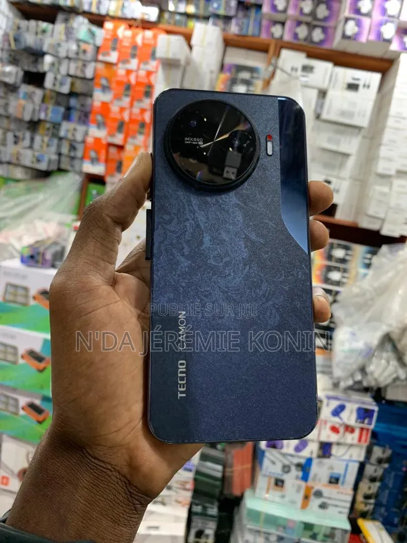 Nouveau Tecno Camon 30 256 GB Noir