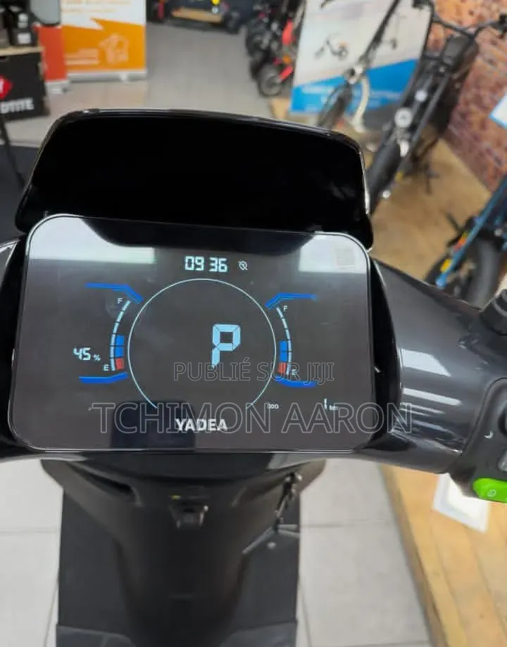Nouveau Revoo A12 2022 Noir