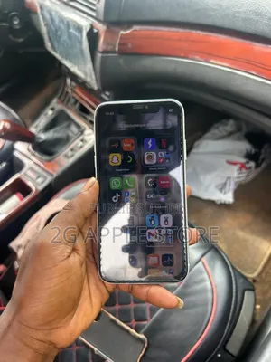 Apple iPhone 11 64 GB Blanc