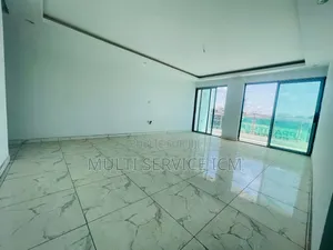 2chbre Appartement dans Ismaël Coulibaly, Yopougon à Vendre