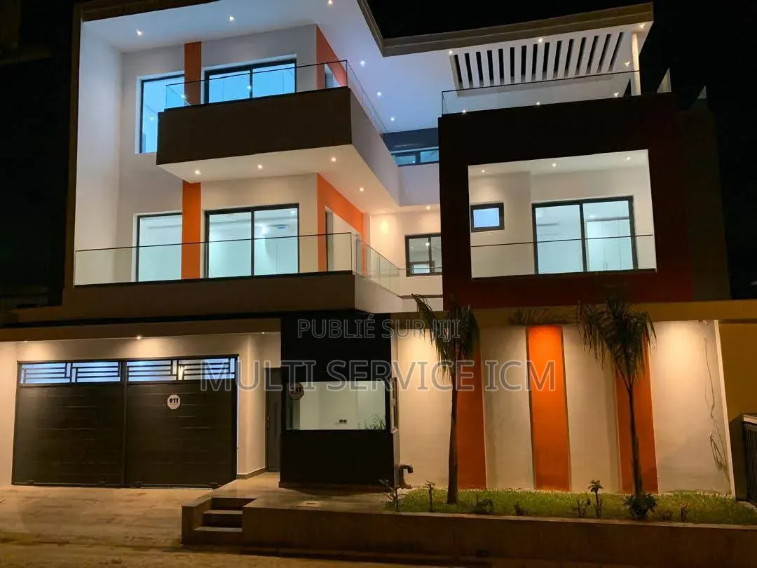 3chbre Duplex dans Ismaël Coulibaly, Cocody à Vendre