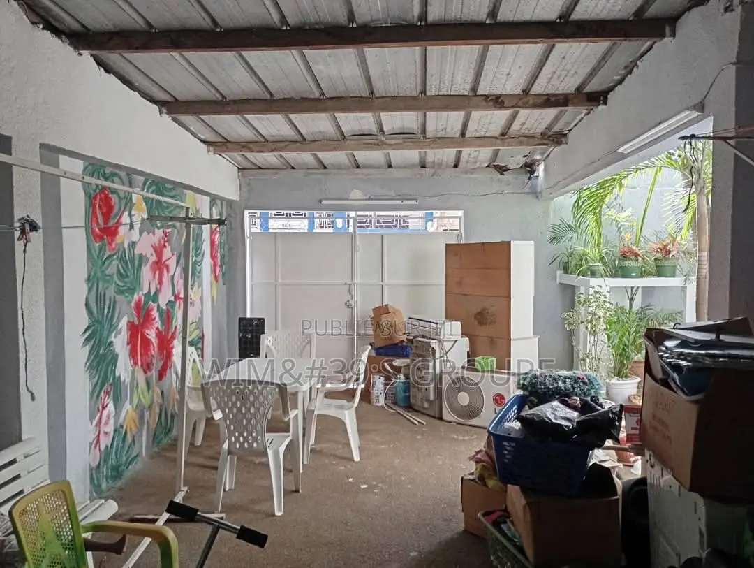 5chbre Duplex dans Wims Groupe, Cocody à Vendre