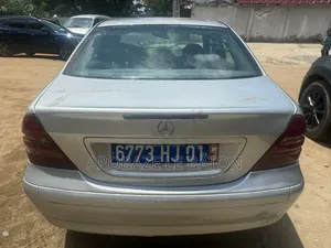 Mercedes-Benz C180 2002 Beige