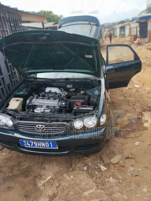 Toyota Corolla 2001 Orange