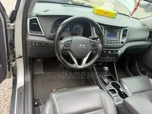 Hyundai Tucson Sport FWD 2017 Gris