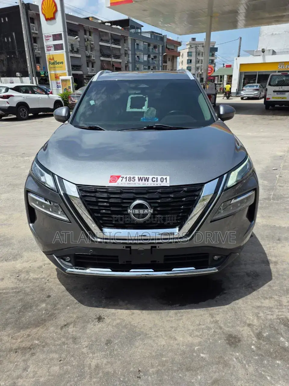 Nissan Rogue SV 2024 Gris