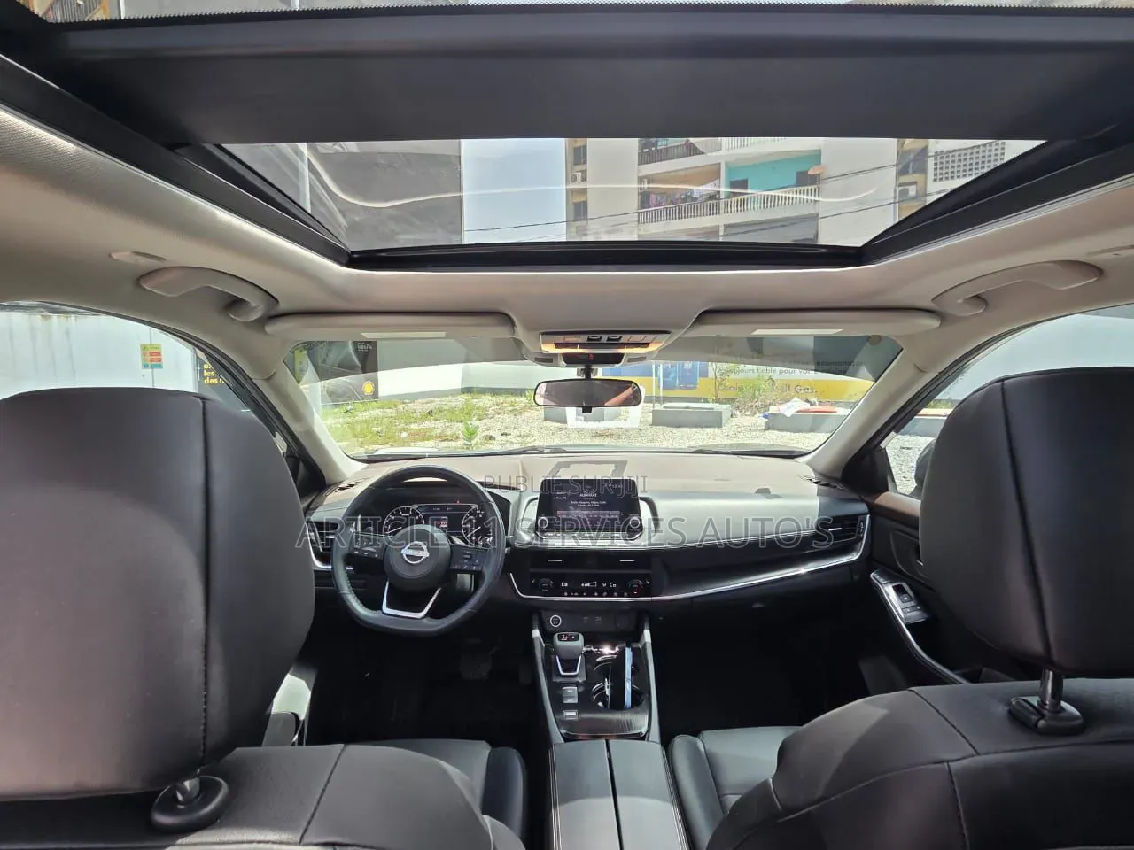 Nissan Rogue SV 2024 Gris
