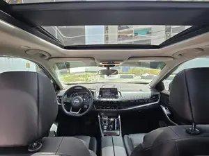 Nissan Rogue SV 2024 Gris