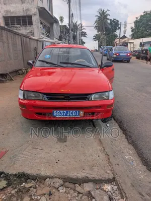 Toyota Corolla 2002 Orange