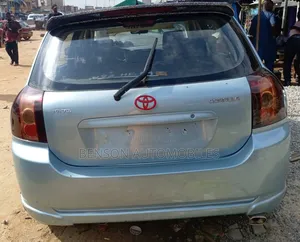 Toyota Corolla 2005 Gris