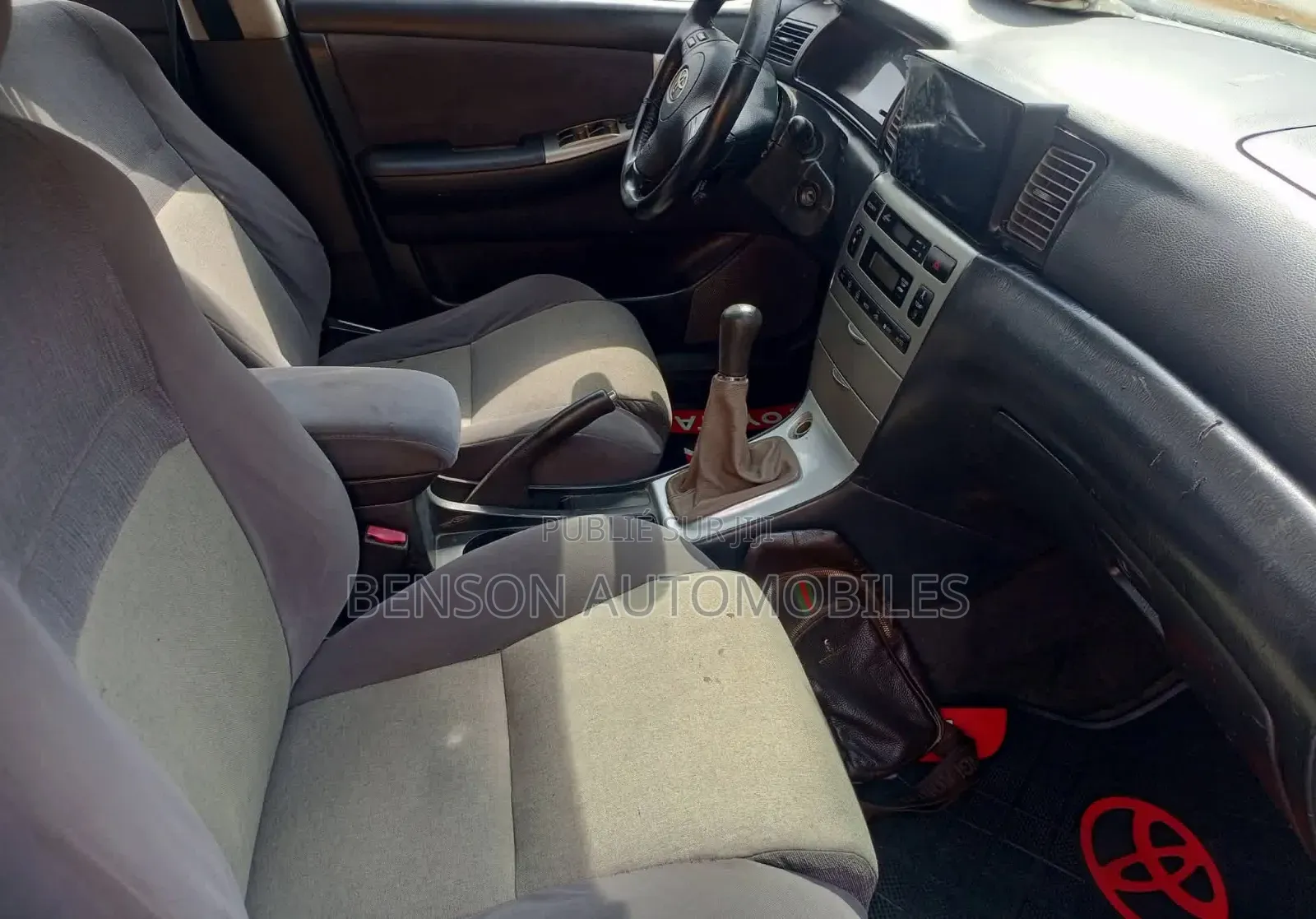 Toyota Corolla 2005 Gris