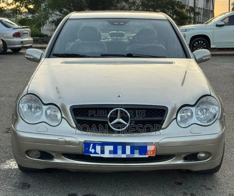 Mercedes-Benz C200 2005 Beige