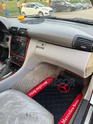 Mercedes-Benz C200 2005 Beige