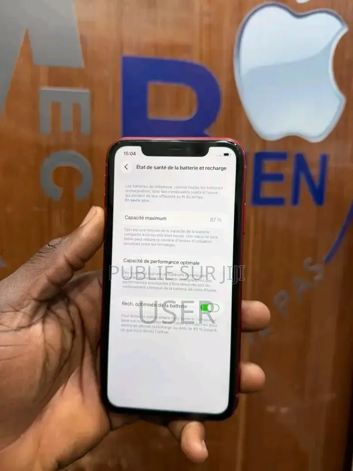 Nouveau Apple iPhone 11 128 GB Rouge