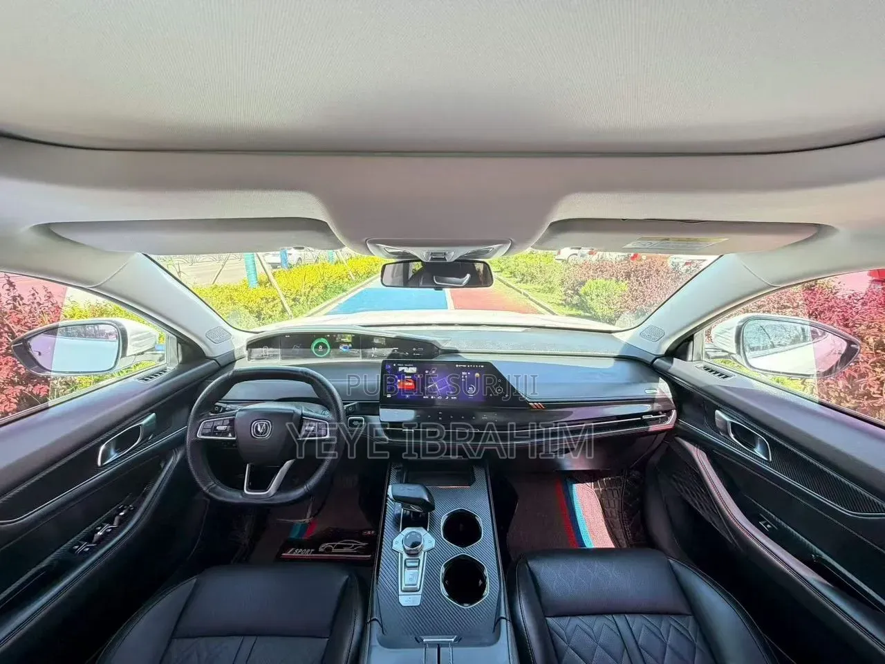 Changan UNI-K 1.5 Hybrid FWD 2022 Blanc