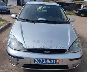Ford Focus 2012 Gris