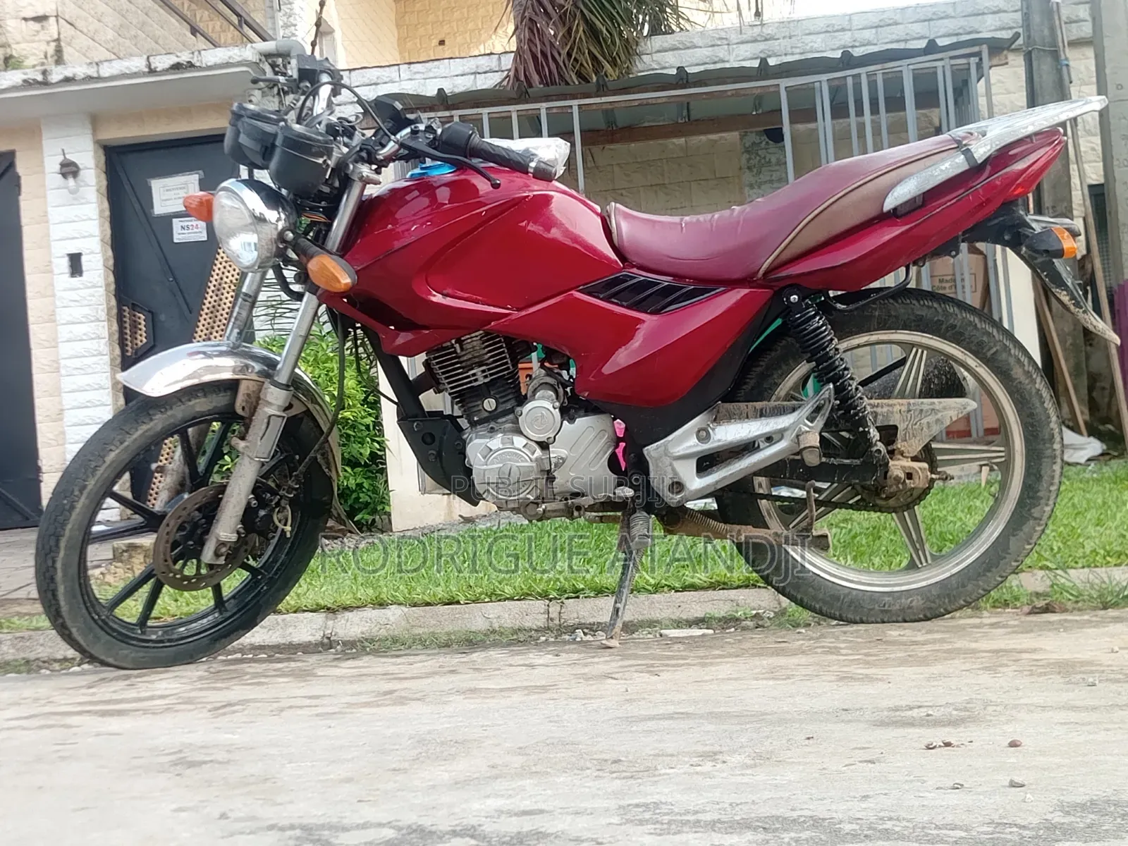 Sanya NF125BOX 2021 Rouge