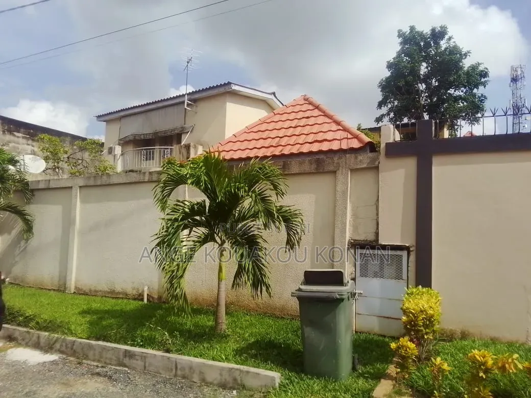 4chbre Duplex dans Ange Immobilier, Cocody à Vendre