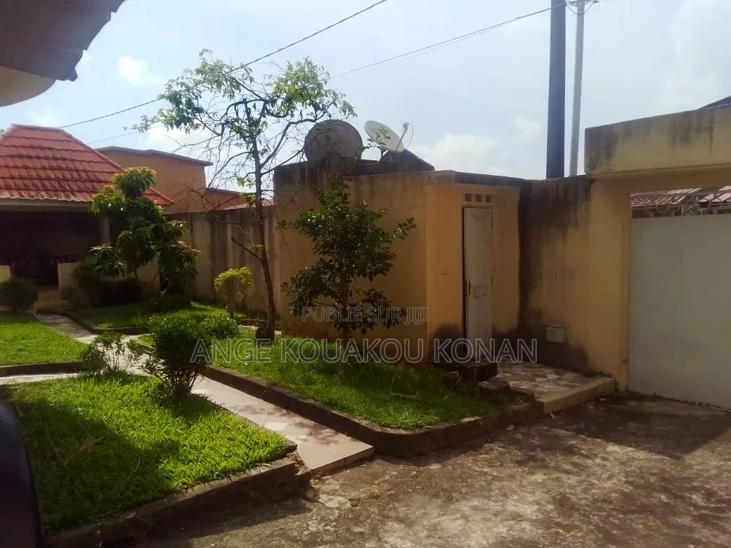 4chbre Duplex dans Ange Immobilier, Cocody à Vendre