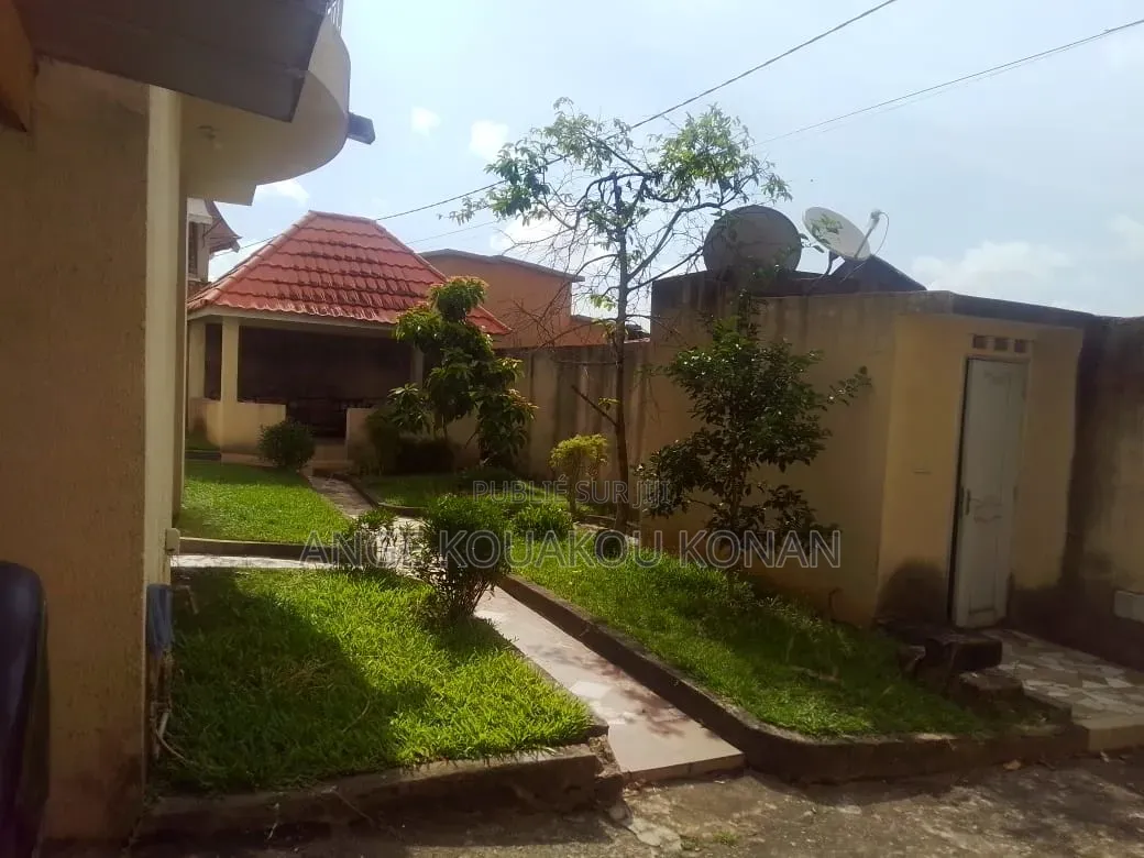 4chbre Duplex dans Ange Immobilier, Cocody à Vendre
