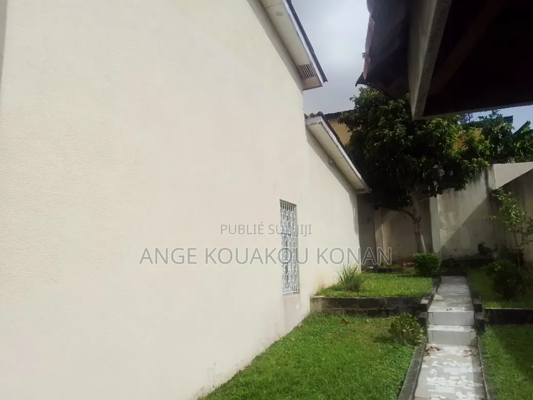 4chbre Duplex dans Ange Immobilier, Cocody à Vendre