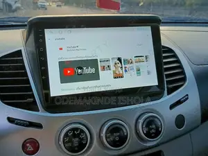 Ecran Android Compatible a Tout Type De Voiture