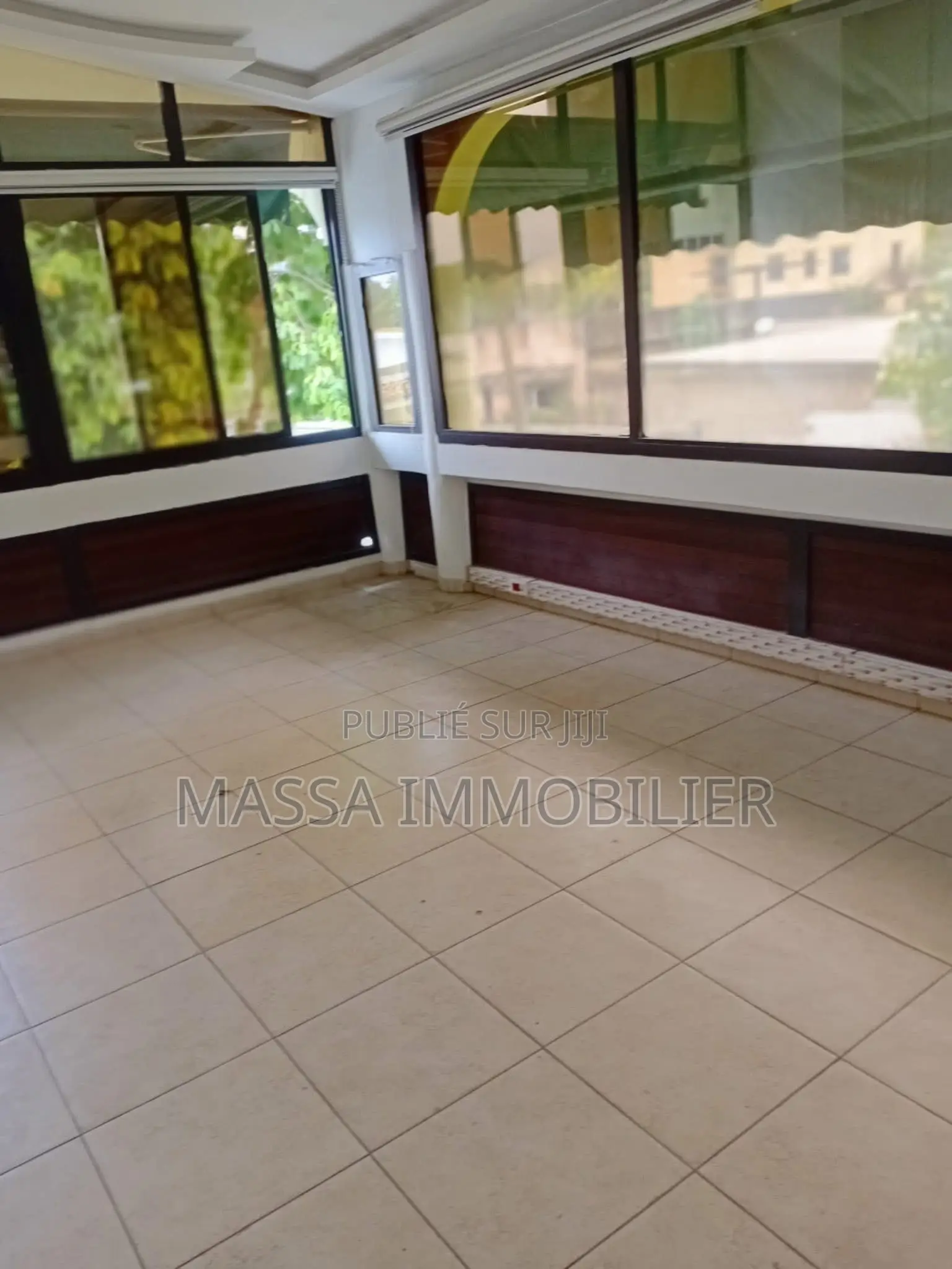 7chbre Villa dans Massa Immobilier, Deux Plateaux à Vendre