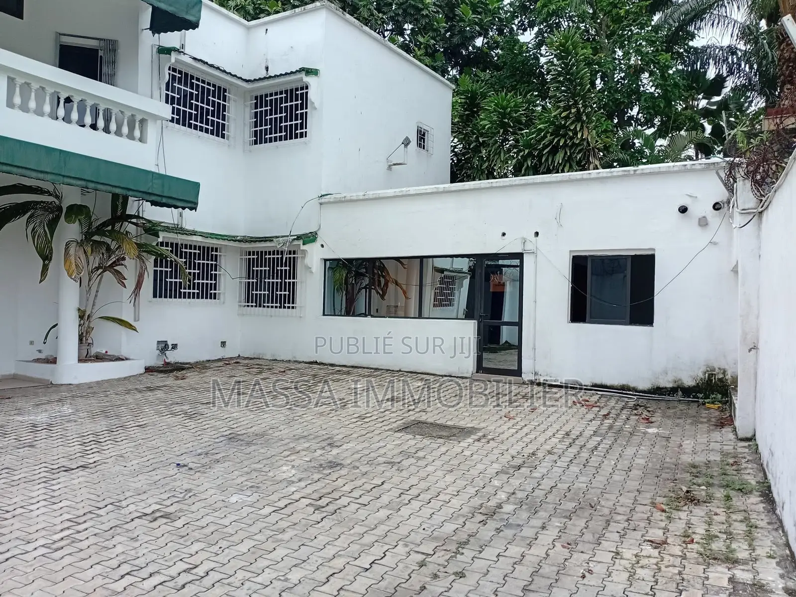 7chbre Villa dans Massa Immobilier, Deux Plateaux à Vendre