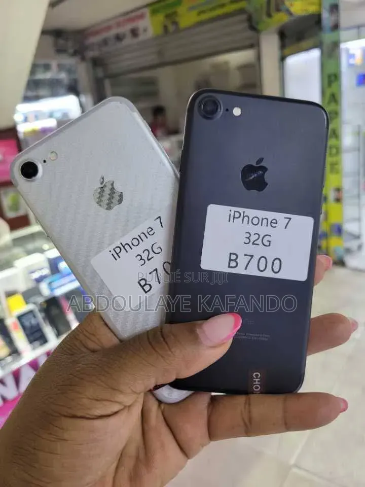 Nouveau Apple iPhone 7 32 GB Blanc