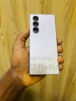 Nouveau Samsung Galaxy Fold 5G 512 GB Blanc
