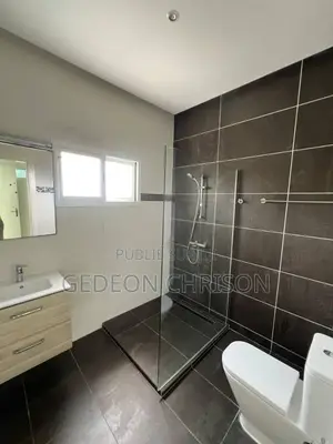 5chbre Villa dans Cocody à Louer
