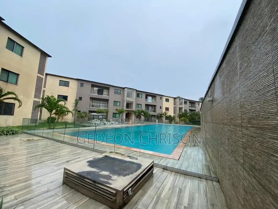 3chbre Appartement dans Deux Plateaux à Louer