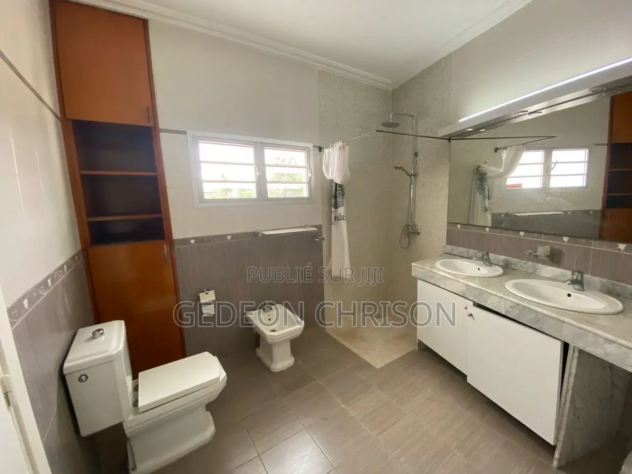 3chbre Appartement dans Deux Plateaux à Louer