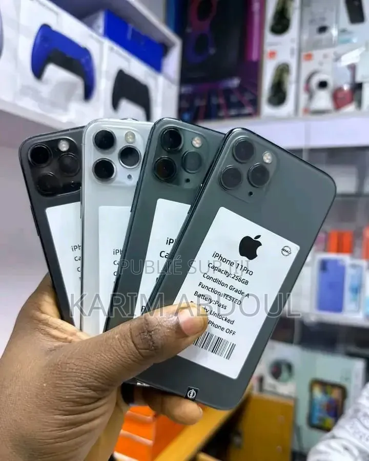 Nouveau Apple iPhone 12 Pro Max 128 GB Noir