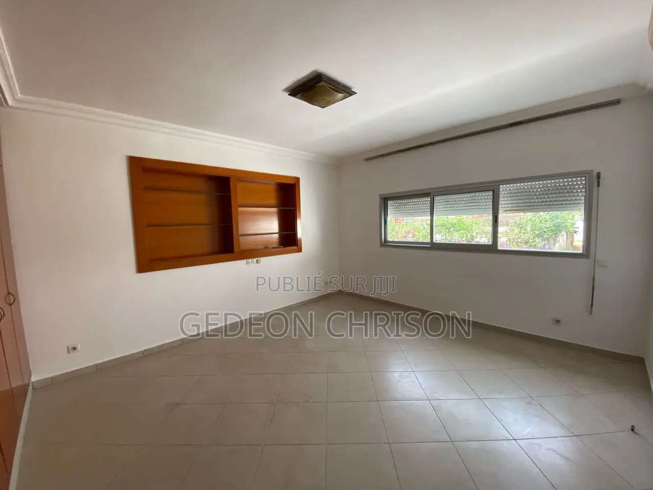 5chbre Villa dans Deux Plateaux à Louer