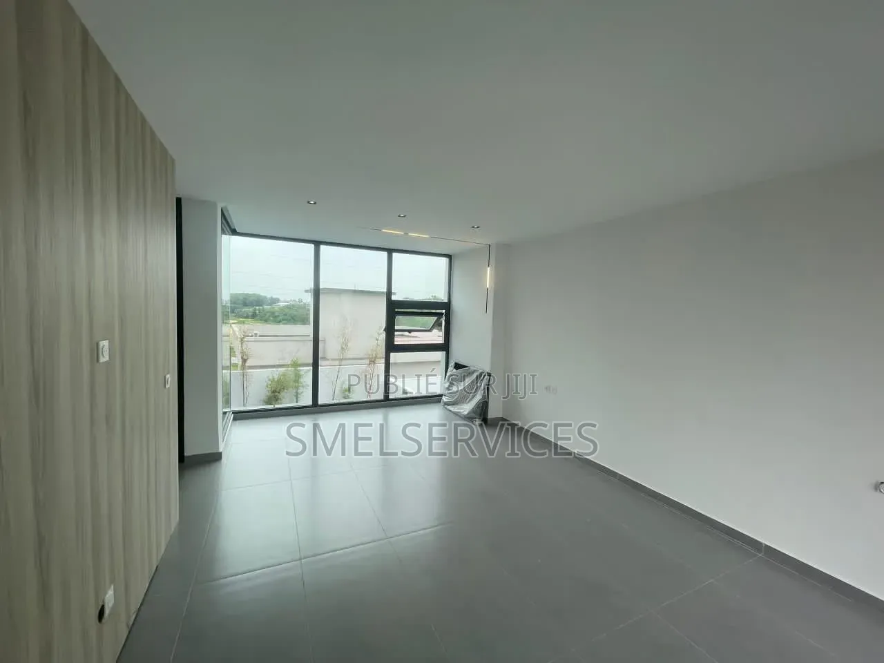 3chbre Duplex dans Smelservices, Cocody à Vendre