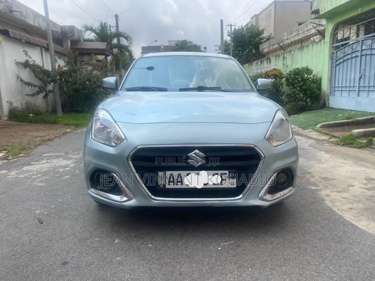 Suzuki Dzire 2024 Bleu