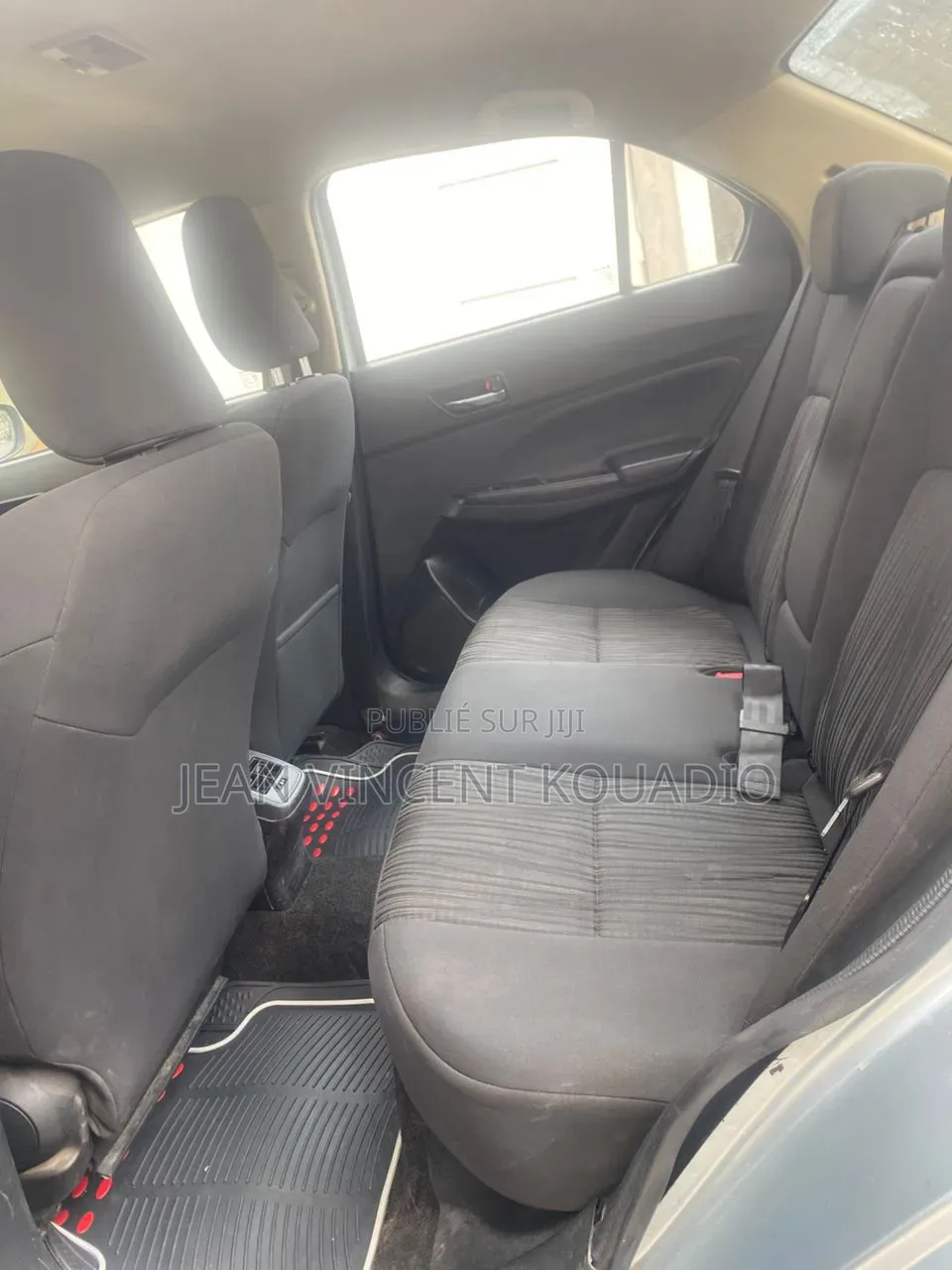 Suzuki Dzire 2024 Bleu