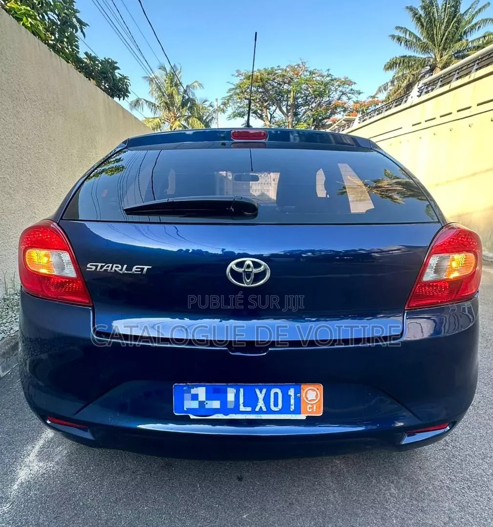 Toyota Starlet 2023 Bleu