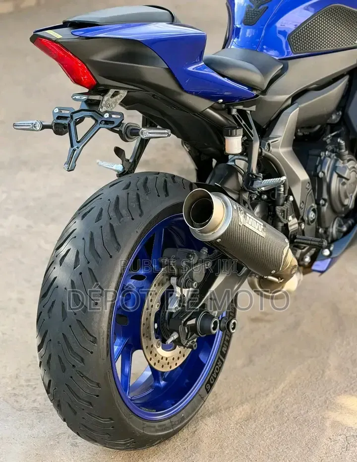Nouveau Yamaha R6 2024 Bleu
