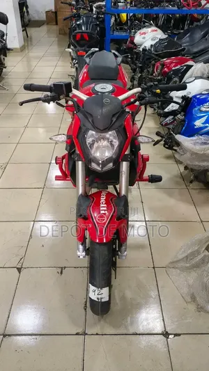 Nouveau Benelli TNT 2025 Rouge
