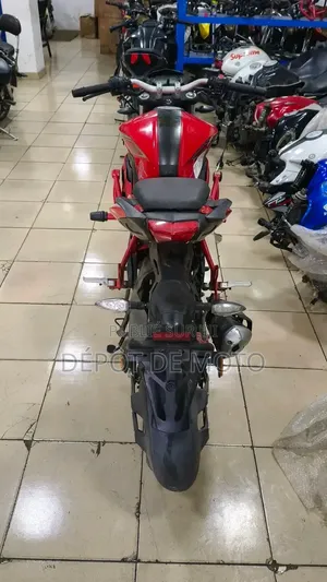 Nouveau Benelli TNT 2025 Rouge