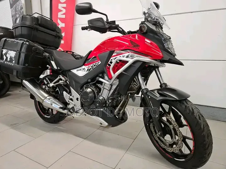 Nouveau Honda CB 2022 Rouge