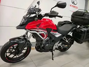 Nouveau Honda CB 2022 Rouge