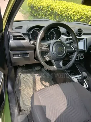Suzuki Swift 2021 Jaune