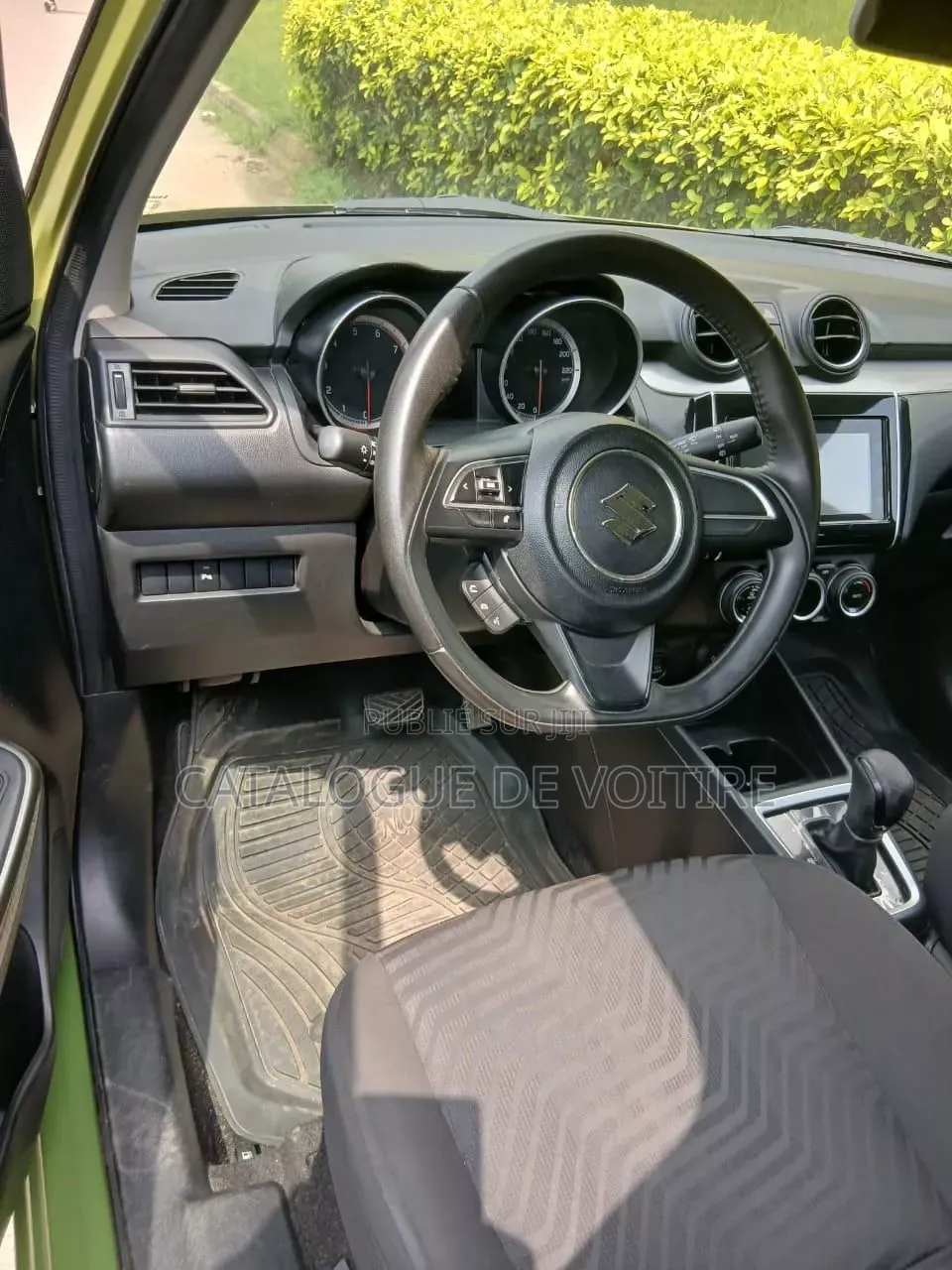 Suzuki Swift 2021 Jaune